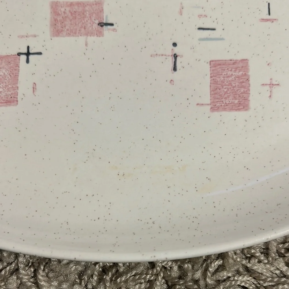 VTG Vernon Ware by Metlox Pink Geometric Pattern Plate - Picture 4 of 9